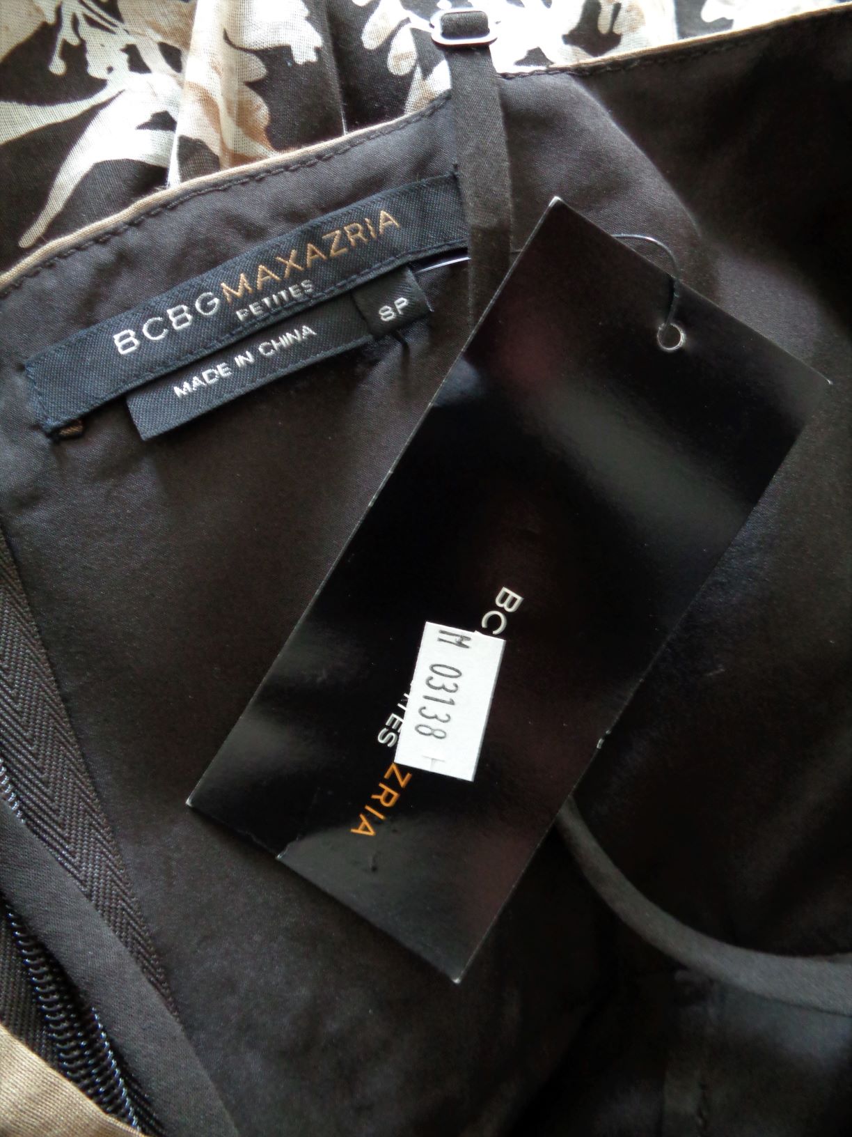 BCBG Maxazria designer jurk bruin, mt. 8 - Nl 38 nieuw met kaartjes