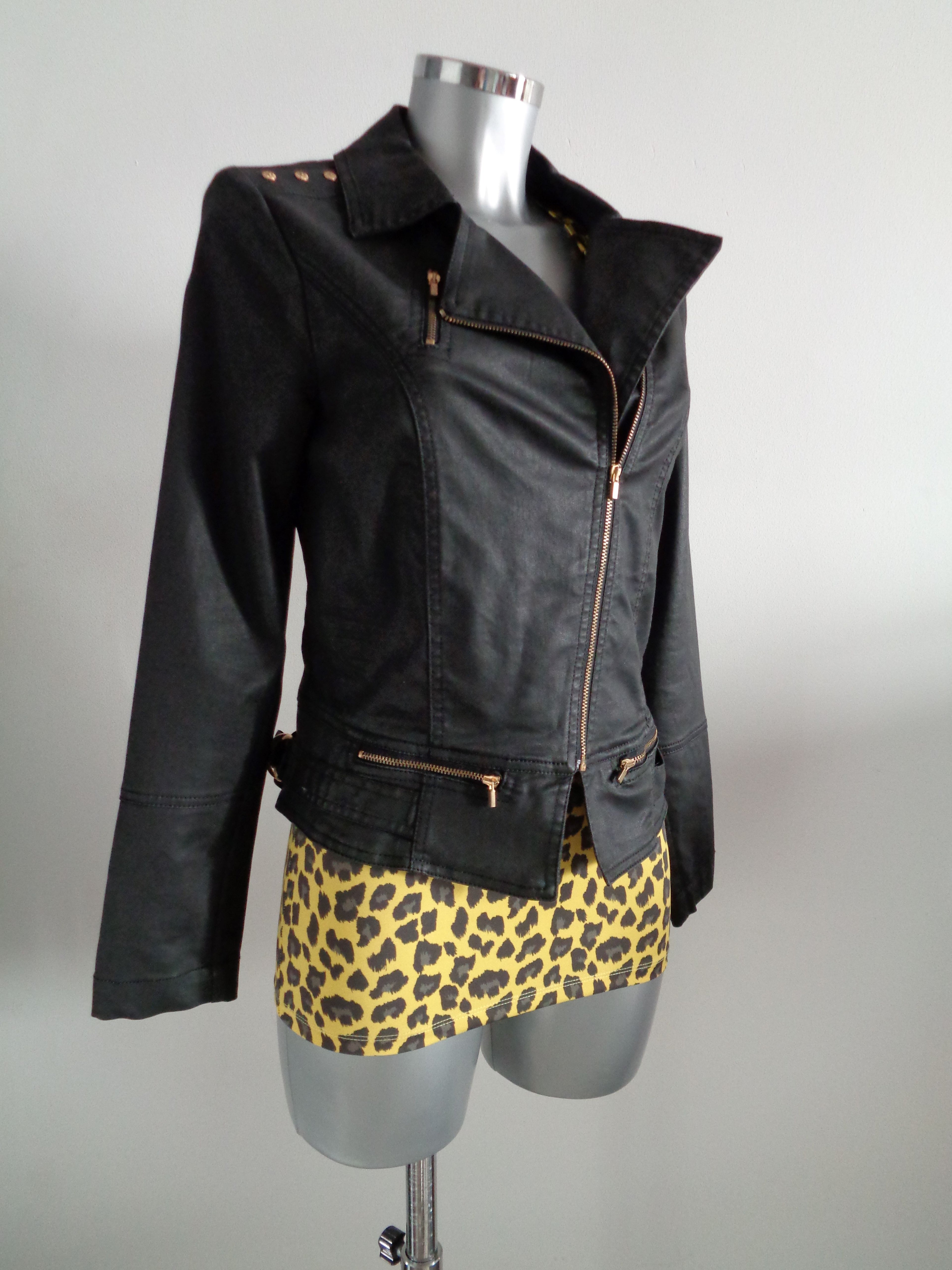 Paul Brial getailleerd zwart jasje, maat 1 (36) Nieuw