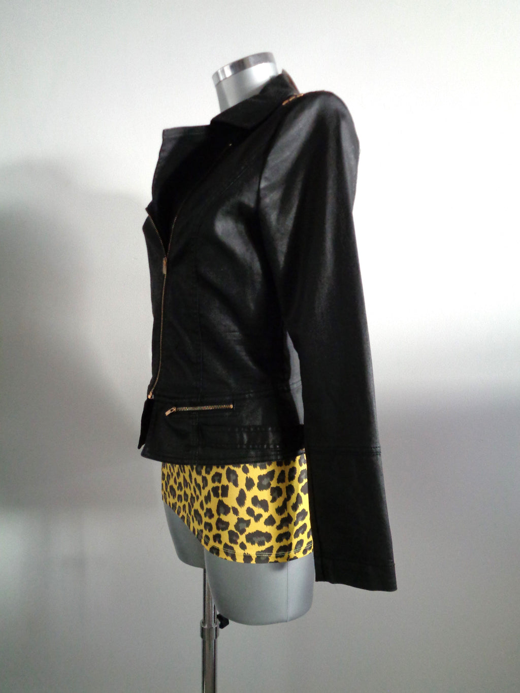 Paul Brial getailleerd zwart jasje, maat 1 (36) Nieuw